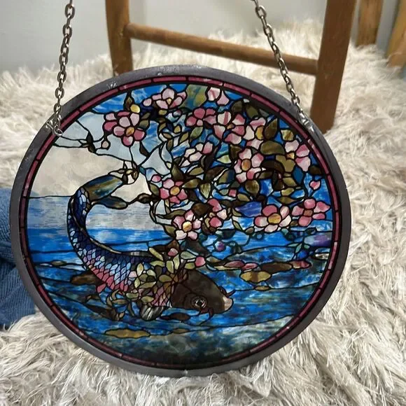 MFA, Boston Glass Water Lillies & Koi Round
Diameter Suncatcher Metal Frame - Picture 12 of 17